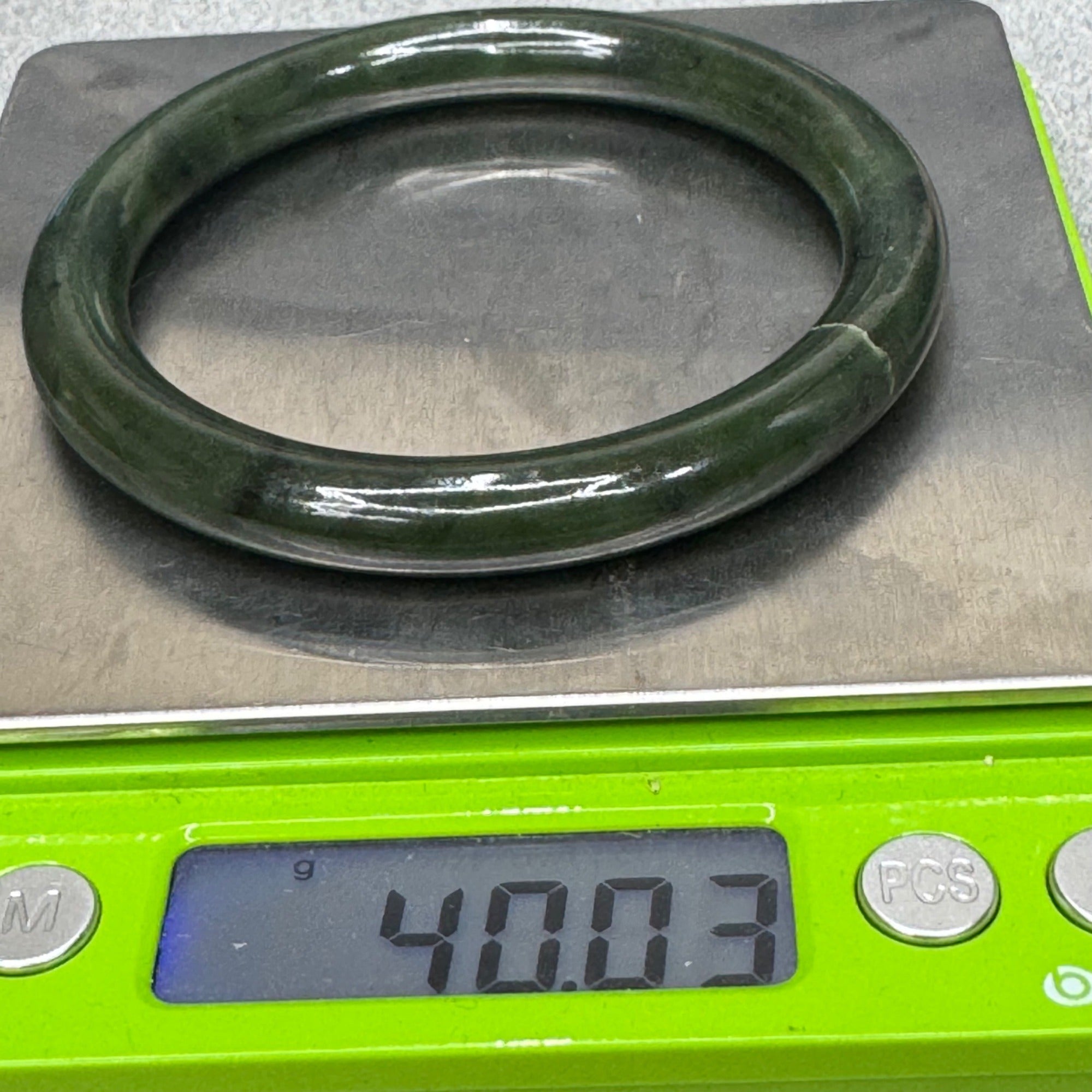 Vintage Natural Jade Dark Green Polished Stone Bangle Bracelet Size 7 1/4" 40g