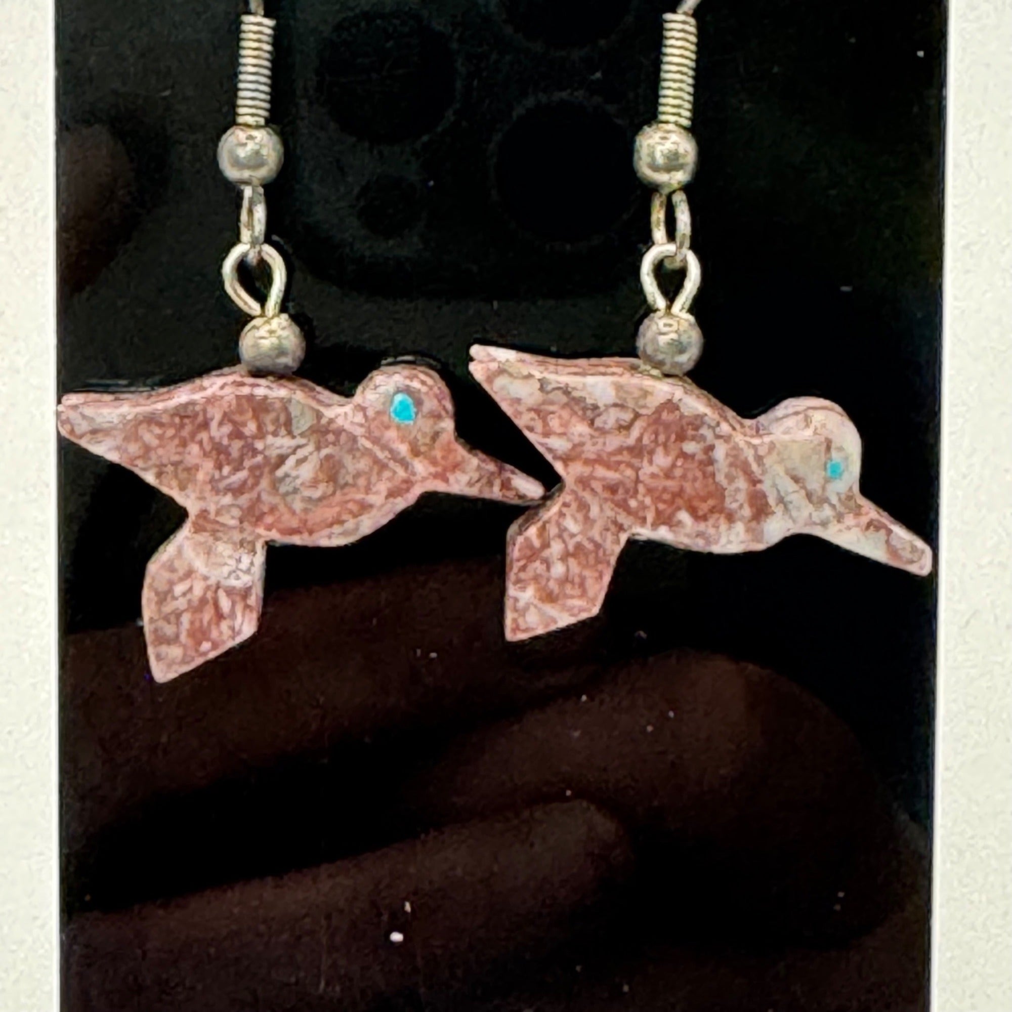 Vtg Fetish Hummingbird Carved Pink Agate Bird Dangle Earrings Sterling Silver