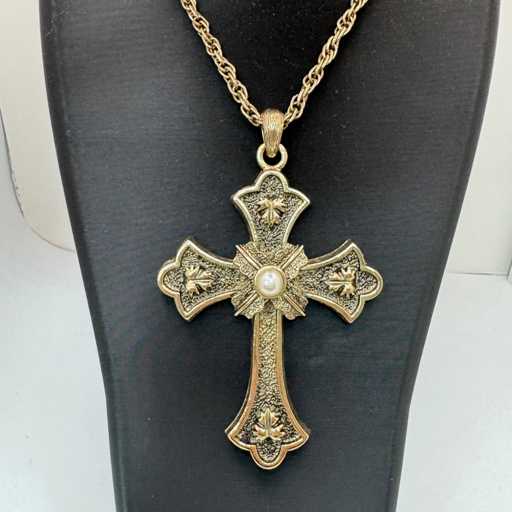 Sarah Coventry 1975 Limited Edition PEACE Cross Pendant Necklace Pearl 24" Vtg