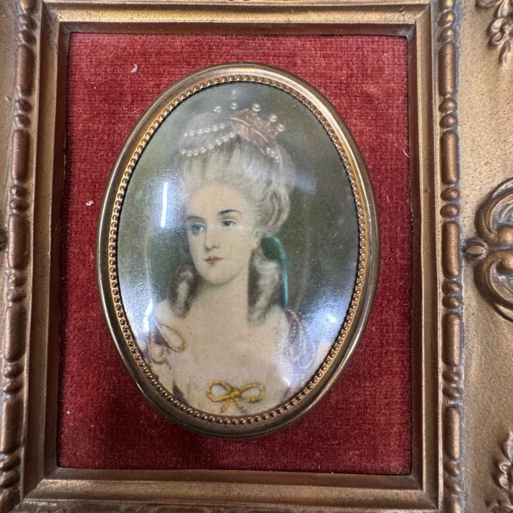 Cameo Creations Framed PortraitsVintage Lot Set Of 3  Ornate Gold Frames Oval