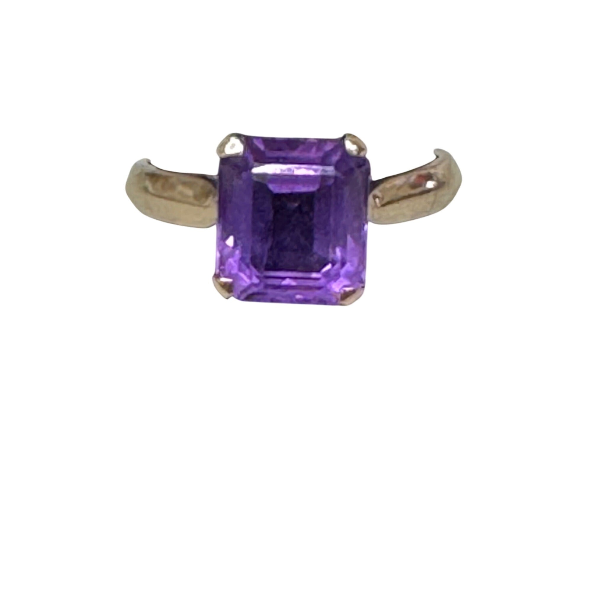 Vintage 18K Gold Ring Emerald-Cut Amethyst Gemstone Elegant Jewelry Size 6.75