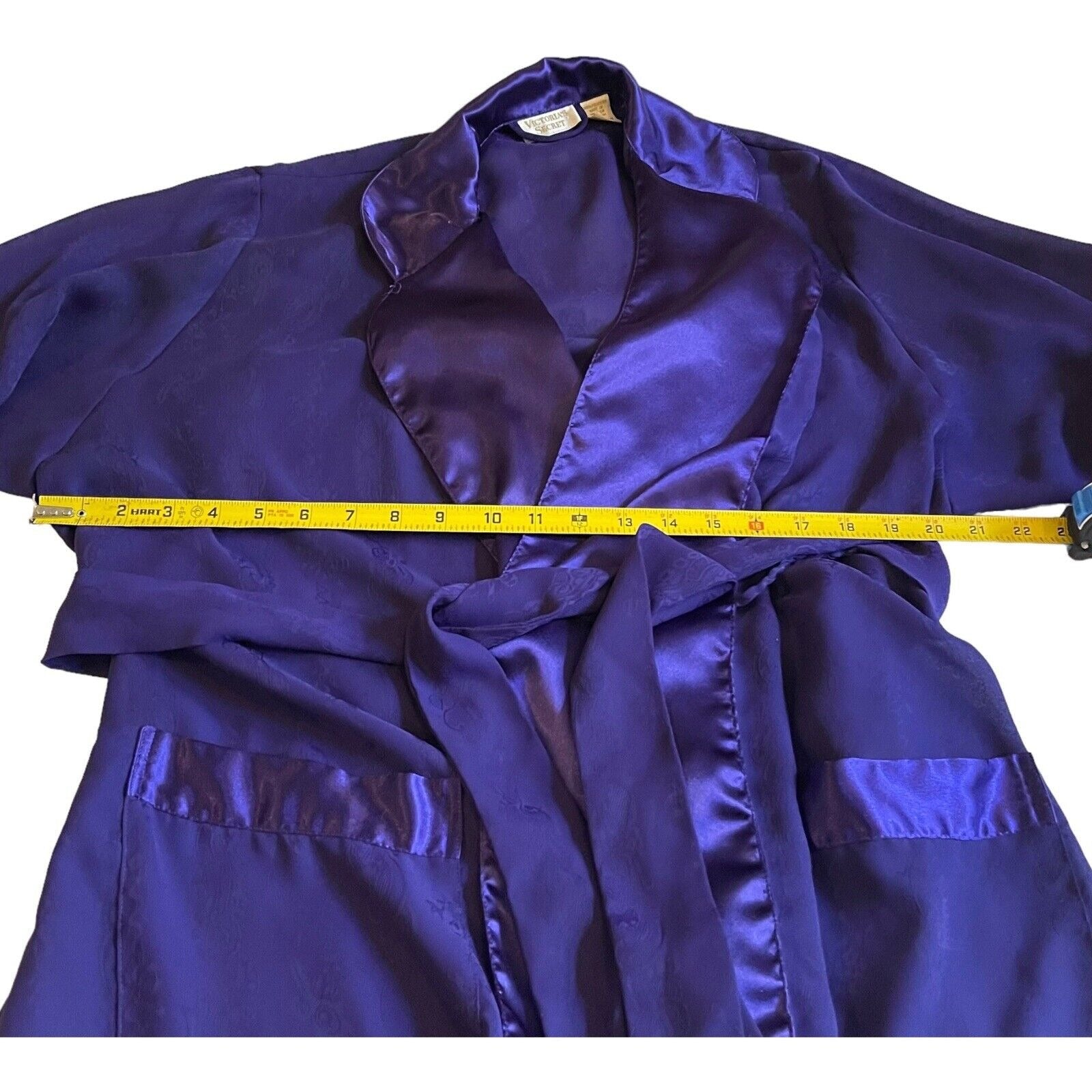 Victoria's Secret Medium Purple Satin Feel Short Gold Label Robe Vtg Housecoat