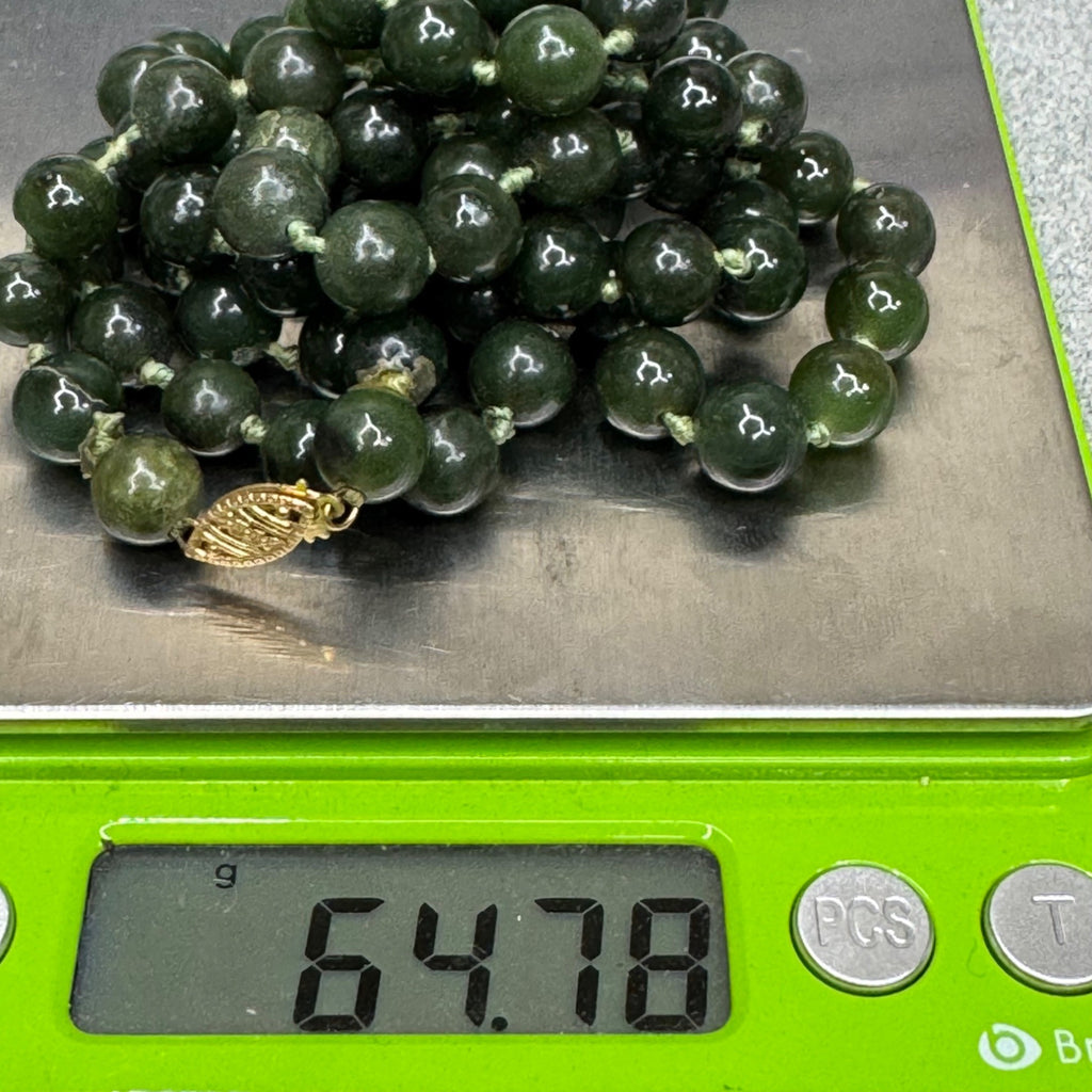Dark Green Jade Beaded Necklace Double Knotted 14K Gold Clasp 32 Elegant Vintage