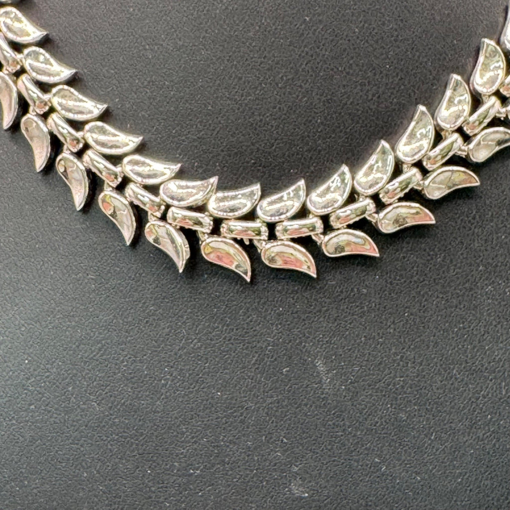 Trifari Silver-Tone Vintage Leaf Serpent Motif Link Necklace 14" Art Deco Choker