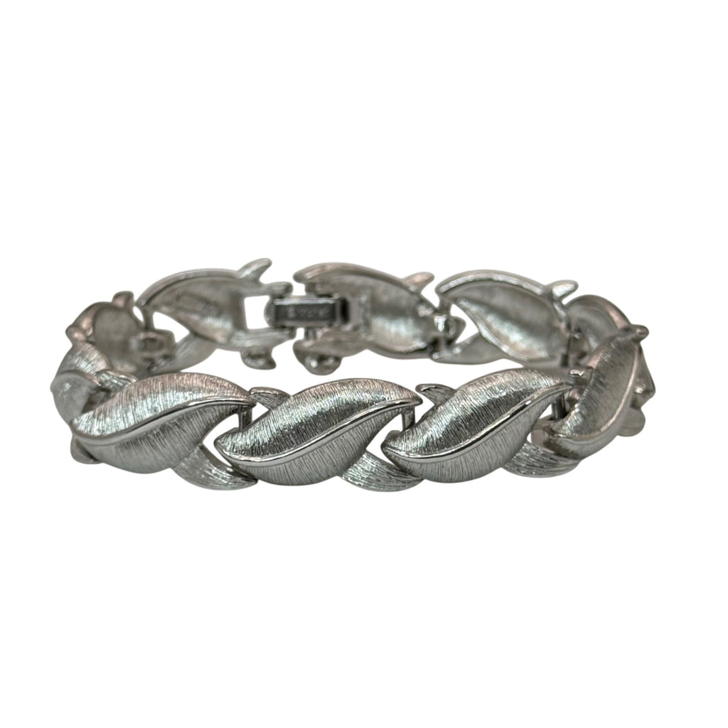 Vintage Monet Silver-Tone Textured Leaf Link Bracelet Vintage 6.25” Elegant
