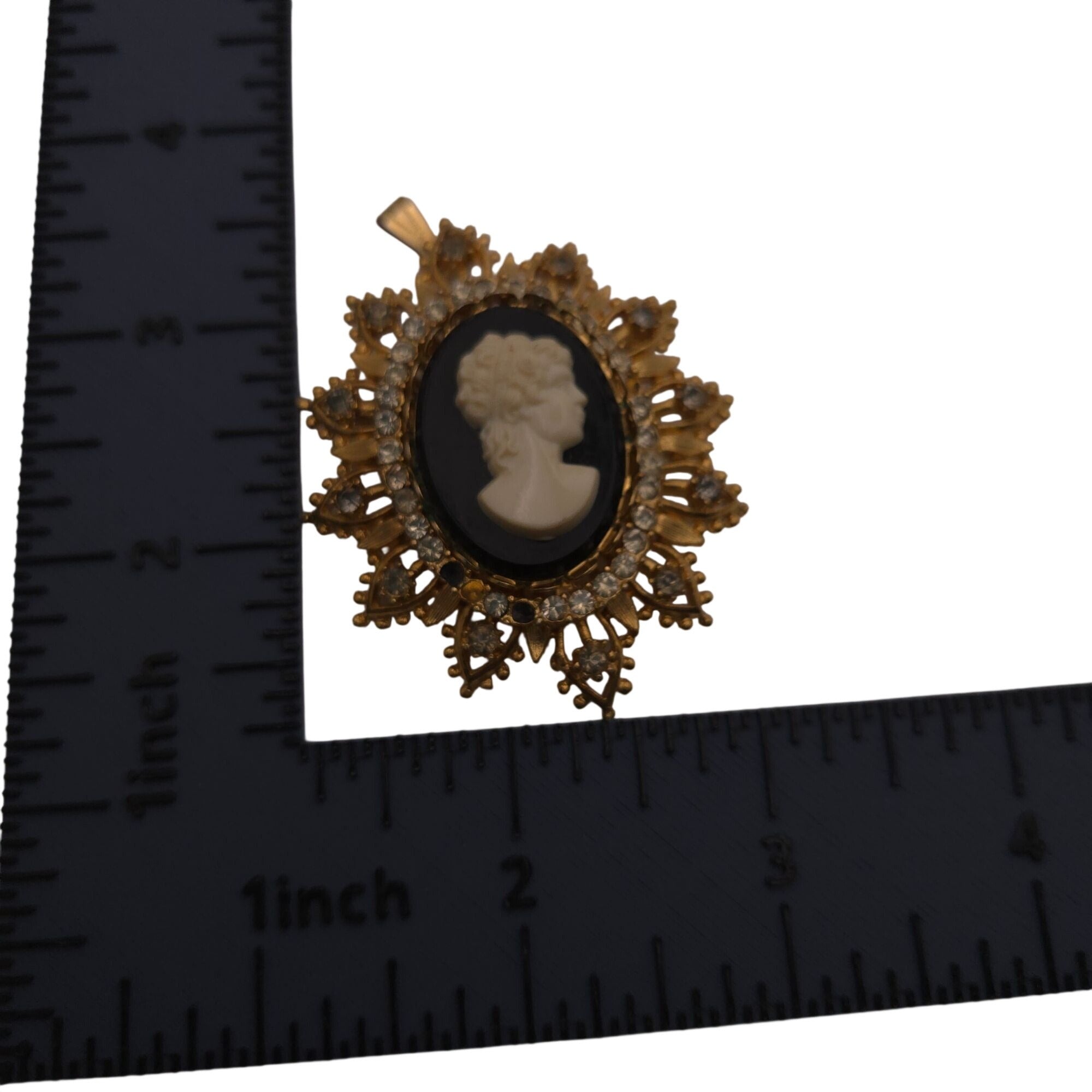 Vintage Francois for Coro Victorian-Style Gold Tone Cameo Brooch Pendant READ