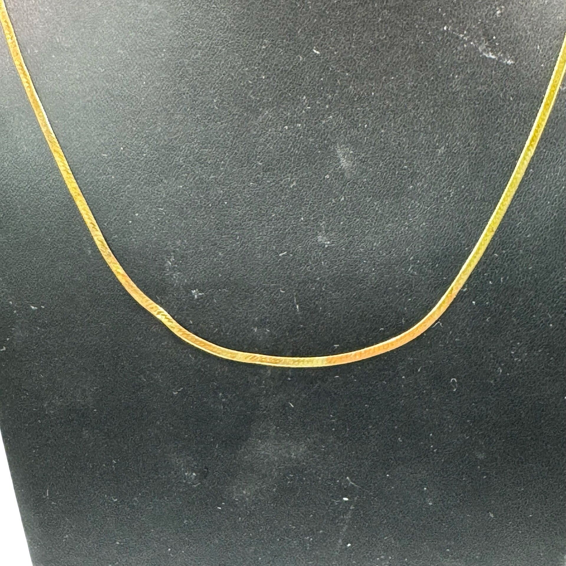 Vintage 14K Gold Italian Herringbone Chain Necklace 19" Long 2.94g Estate Find