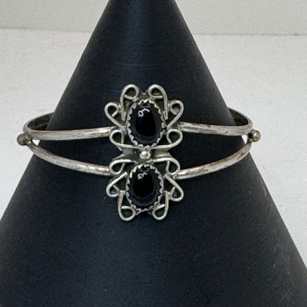 Southwest Onyx Sterling Silver Cuff Bracelet Black Onyx Scrollwork Vintage  6"