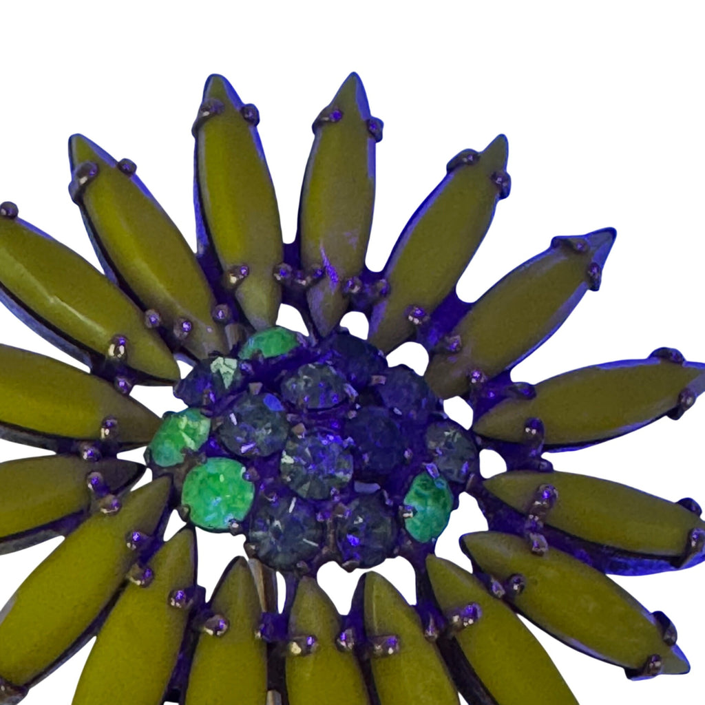 Vintage Weiss Yellow Poured Glass RARE Rhinestone Flower Daisy Brooch Pin 3.5”