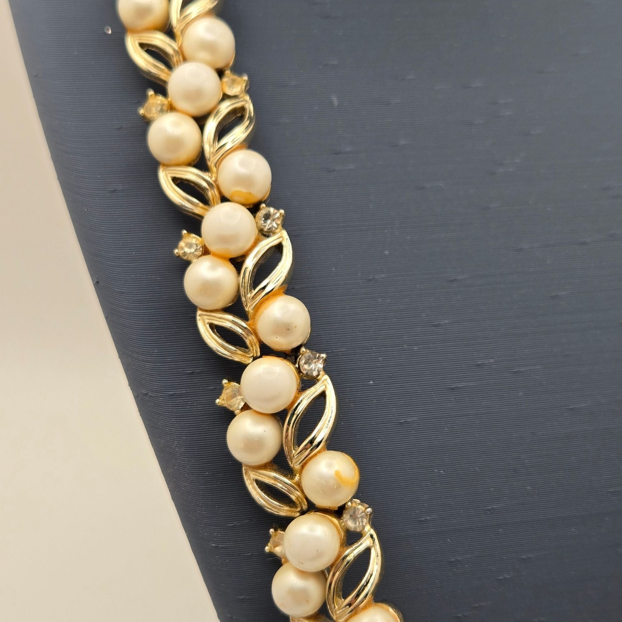 Vintage Signed Lisner Gold-Tone Faux Pearl Rhinestone Necklace Vintage Statement