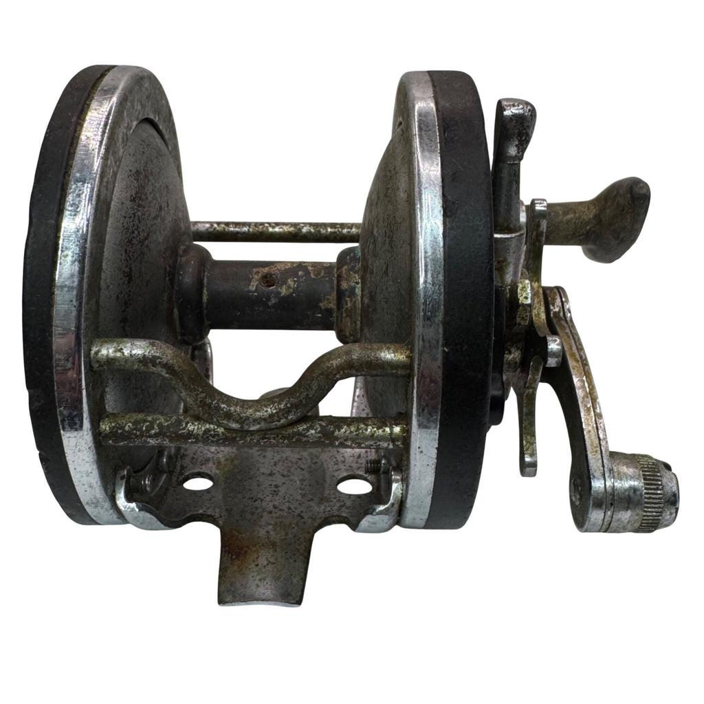 Vintage Ocean City No 112 Bay City 250 YD Saltwater Reel in BLACK Made in USA