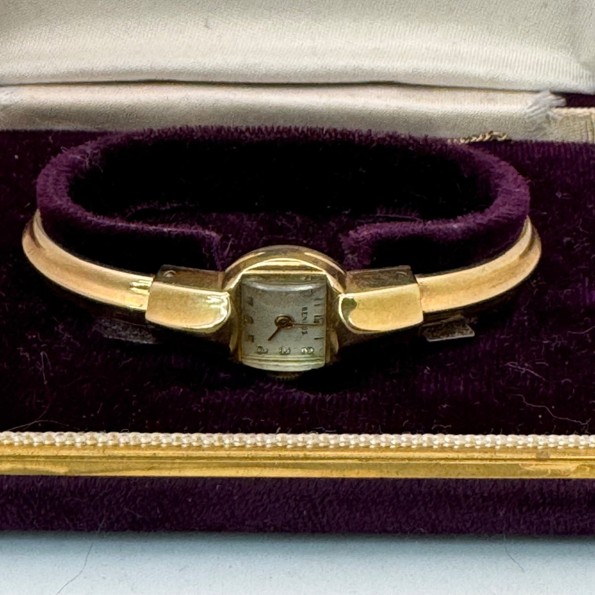 Benrus 14K GF Ladies Watch Original Box Official Watch Of Famous Airlines Vtg
