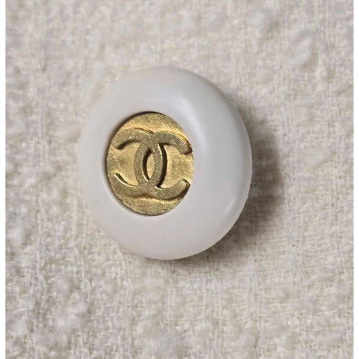 Chanel Boutique 1994 Cream Wool Silk Suit Set 38 Double Breasted Jacket Skirt