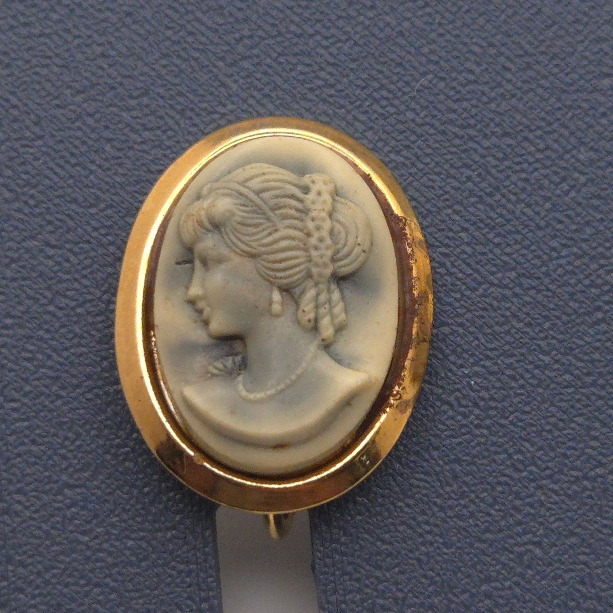 Vintage Cameo Clip-On Earrings Gold Tone Oval Design Victorian Art Deco Estate