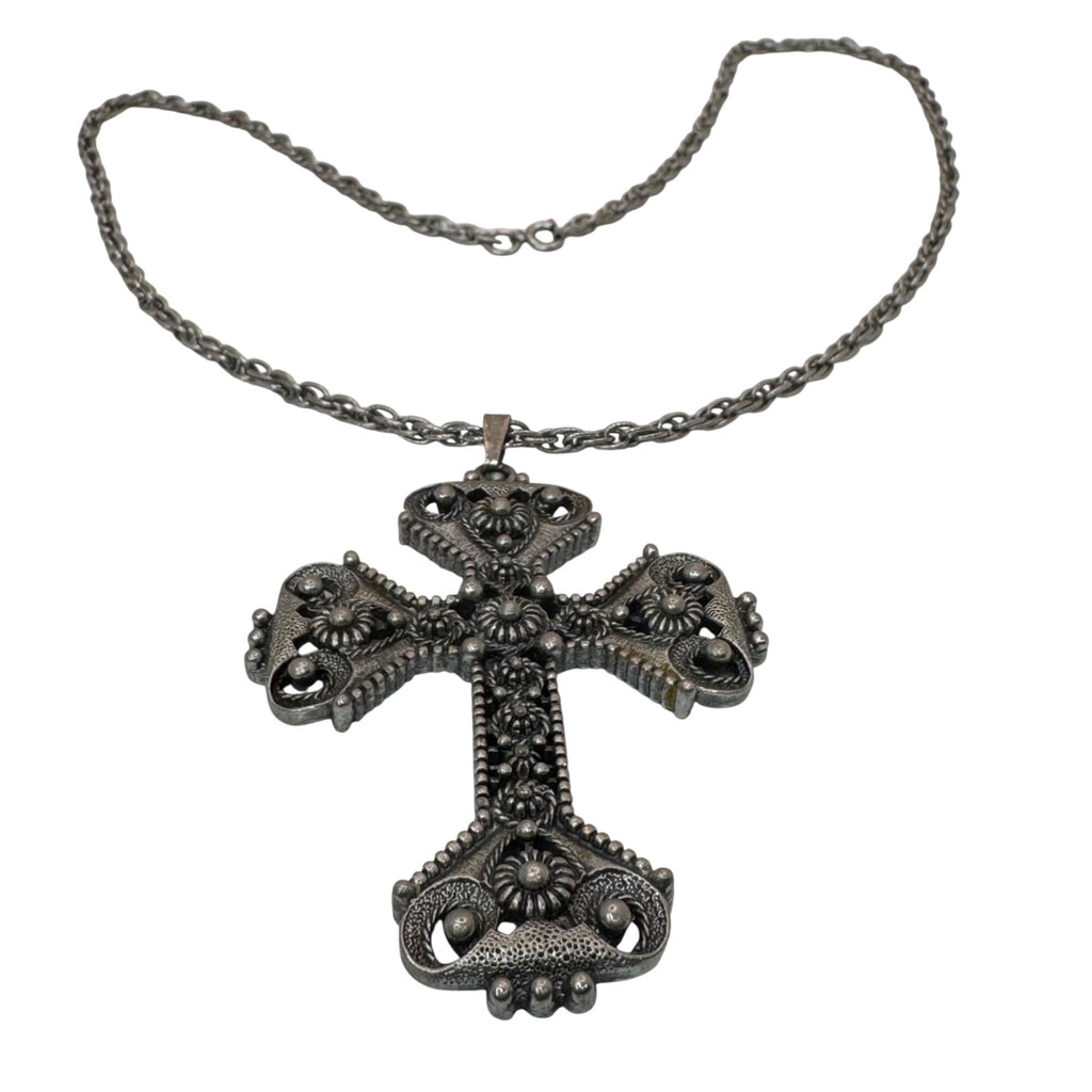 1974 Limited Ed Vintage Sarah Coventry Antique Silver Tone Cross Necklace Pearl
