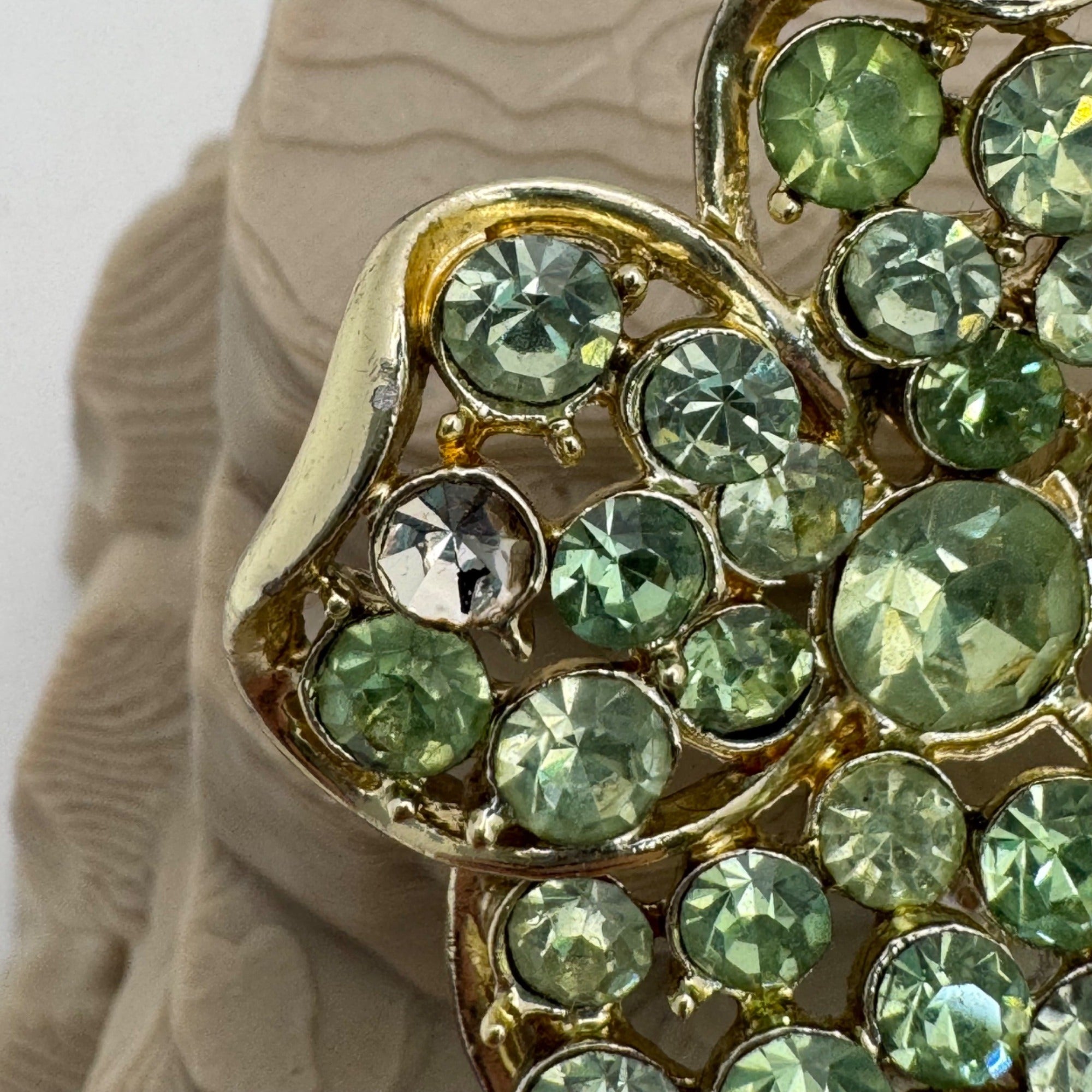 Coro Uranium Green Flower Rhinestone Clover Brooch Signed Coro Pin 4” Glows READ