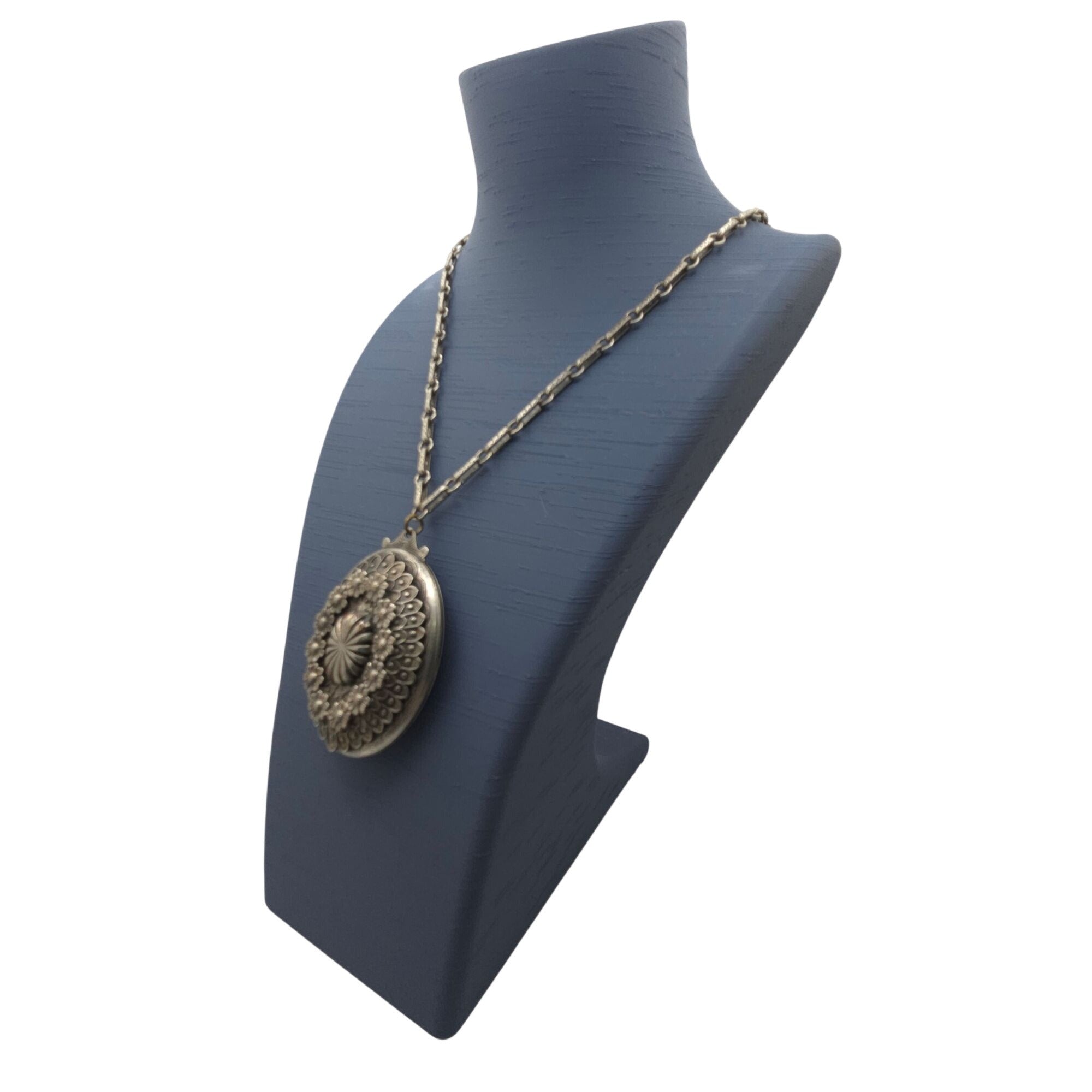 Floral Locket Necklace Etched Chain Pendant Vtg Silver Oval Art Deco Victorian