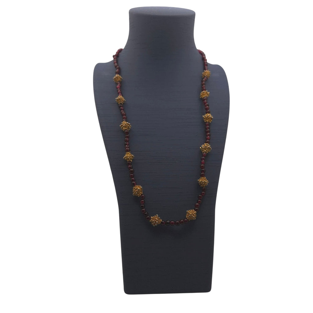 Vintage Garnet Beaded Gold-Tone Accent Beads  Floral Clasp Necklace Red 17"