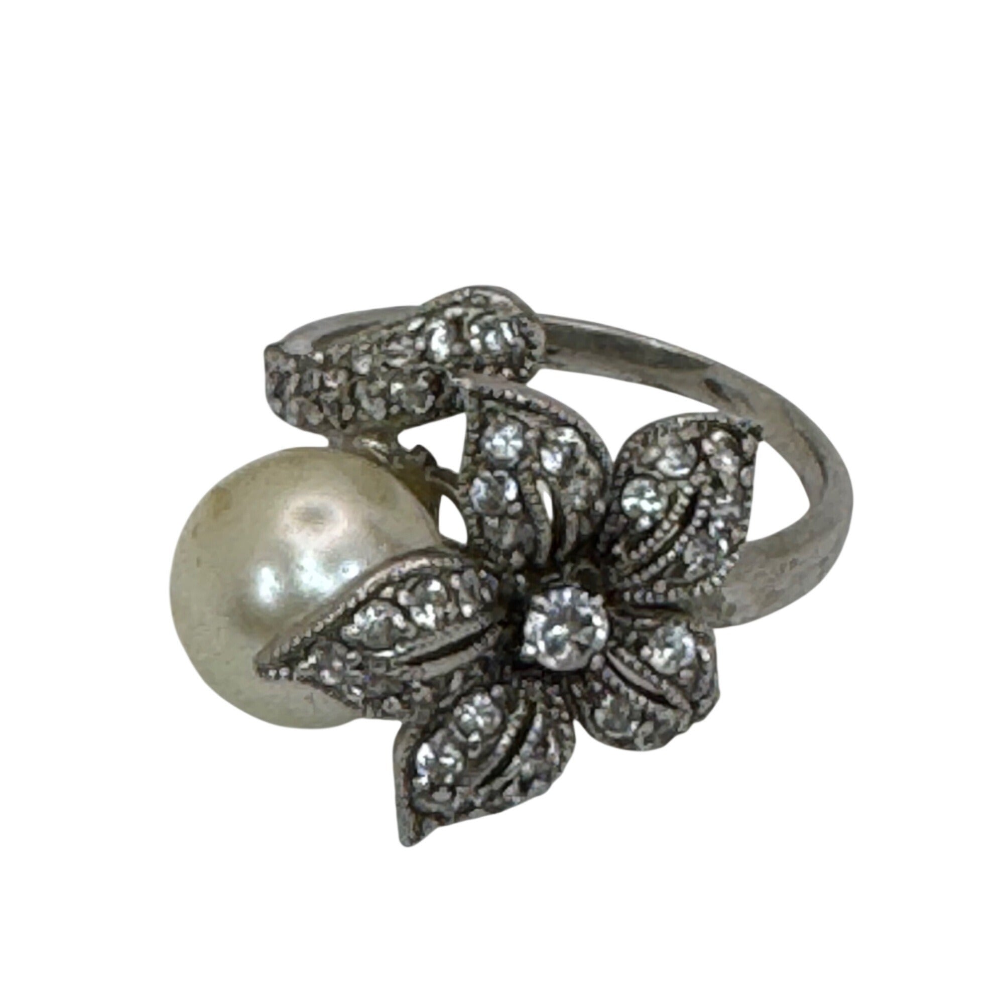 Vintage South Seas Floral Pearl & Rhinestone Silver-Tone Ring Size 8 Elegant